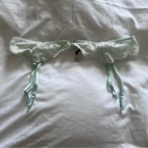 Victoria's Secret Dream Angels Lace Garter Belt